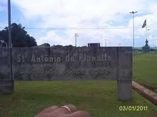 ENTRADA DA CIDADE DE SANTO ANTNIO DO PLANALTO-FOTO:PT.DB-CITY. - SANTO ANTNIO DO PLANALTO - RS