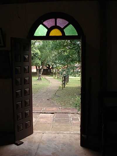 VISTA DA PORTA DO MUSEU DOS ANGUEIRAS-FOTO:CICLOSINOS  - SO BORJA - RS
