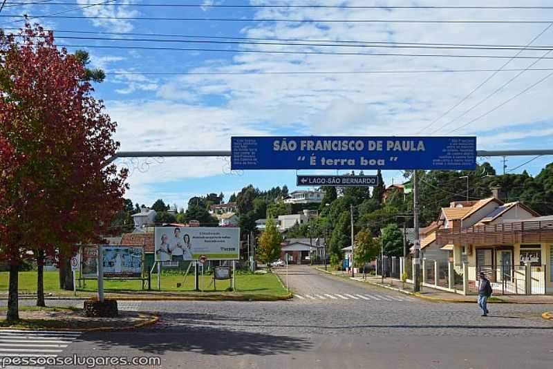 SO FRANCISCO DE PAULA-RS-ENTRADA DA CIDADE-FOTO:COMERDORMIRVIAJAR. - SO FRANCISCO DE PAULA - RS