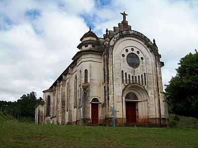 IGREJA DE SO JOO 
BAIXO POR AJBONATTO - SO JOO DA URTIGA - RS