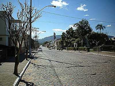 AVENIDA CENTRAL-LEONARDO NAUJORKS - SO JOO DO POLSINE - RS