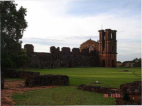 RUINAS DAS MISSES JESUTICAS-FOTO:ALEX CARNIEL - SO MIGUEL DAS MISSES - RS