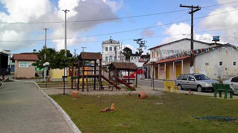 MARAGOGIPINHO-BA-PRACINHA NO CENTRO-FOTO:ANDRE L. S. LACERDA - MARAGOGIPINHO - BA