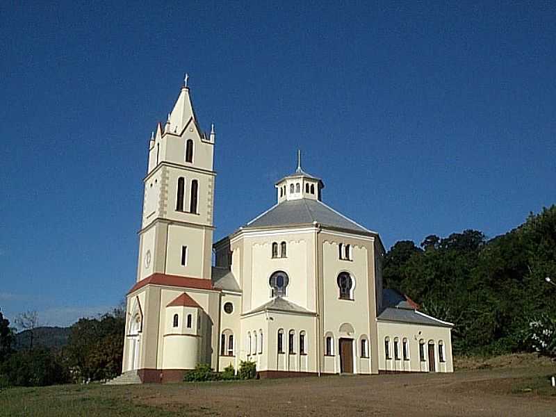 SO ROQUE-RS-IGREJA DE CRISTO REI-FOTO:WWW.TERRAGAUCHA.COM.BR - SO ROQUE - RS