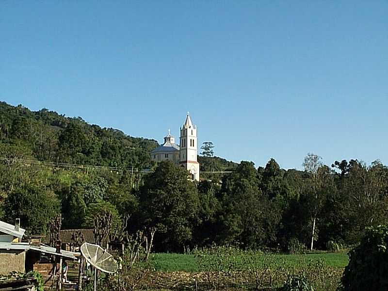 SO ROQUE-RS-VISTA DA IGREJA E REGIO-FOTO:WWW.TERRAGAUCHA.COM.BR - SO ROQUE - RS