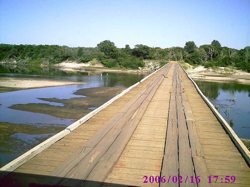 PONTE NO RIO SANTA MARIA - EM SO SIMO - SO SIMO - RS