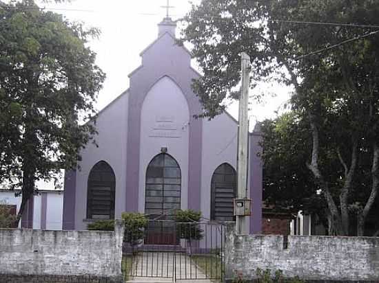 IGREJA DE CONFISSO LUTERANA EM SO VICENTE DO SUL-RS-FOTO:PRSADI DA FONTOURA POR - SO VICENTE DO SUL - RS