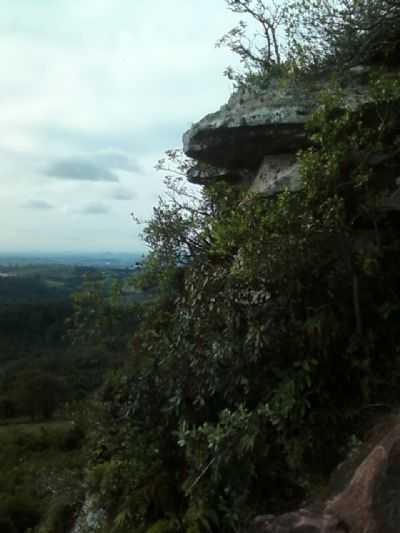 VISTA DO MORRO DO CHAPU, POR CARLOS EDUARDO RAMOS - SAPUCAIA DO SUL - RS