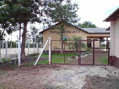 ESCOLA M COELHO NETO POR MARCEO L CHRISTOFF - SEDE NOVA - RS