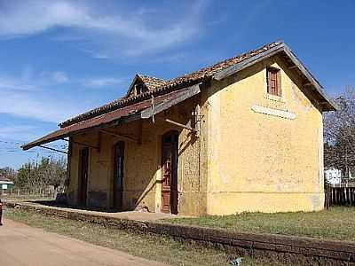 ANTIGA ESTAO FERROVIRIA-FOTO:RICARDO DA CUNHA LOP  - SEIVAL - RS