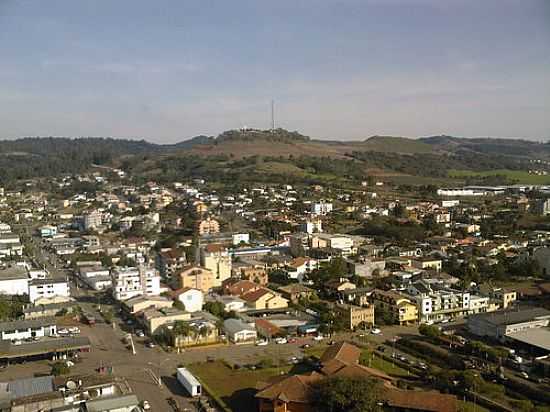 SERAFINA CORRA FOTO
POR LUIZRODRIGOFERONATOALVES (PANORAMIO) - SERAFINA CORRA - RS