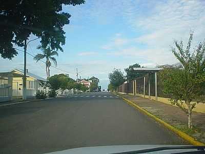 RUA DA CIDADE-FOTO:ABMOMBACH  - TAQUARI - RS