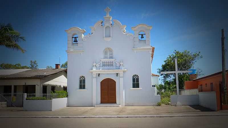 TAVARES-RS-IGREJA DE SANTO ANTNIO-FOTO:UBIRAJARA BUDDIN CRUZ - TAVARES - RS