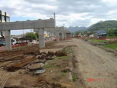 VIADUTO EM CONSTRUO-FOTO:PACM BR101SCRS GEREN - TERRA DE AREIA - RS