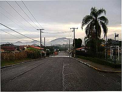 RUA DE TEUTNIA-FOTO:ARCHIMEDES (MEDI) - TEUTNIA - RS