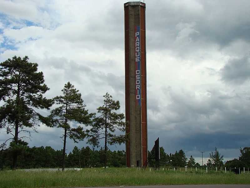 TRAMANDA-RS-OBELISCO NO PARQUE OSRIO-FOTO:PCRAPAKI - TRAMANDA - RS