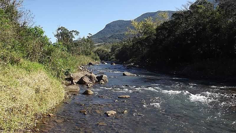 TRS CACHOEIRAS-RS-RIO DA TERRA-FOTO:UBIRAJARA CRUZ - TRS CACHOEIRAS - RS