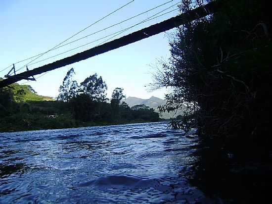 TRS FORQUILHAS-RS-PONTE SOBRE ARROIO-FOTO:LOURIVAL FRANCISCO - TRS FORQUILHAS - RS