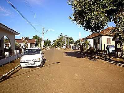 RUA DA CIDADE-FOTO:ABMOMBACH  - TRIUNFO - RS