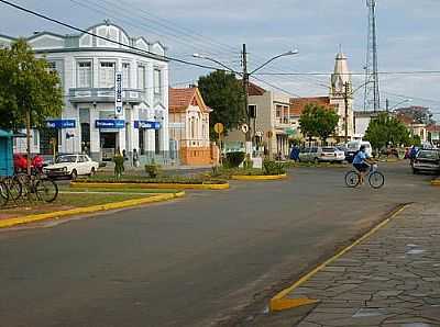 AV.VAZ FERREIRA-FOTO:EDU_MURUSSI - TUPANCIRET - RS