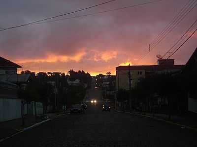 RUA CAMPO SALLES-FOTO:DC_MADFERIT - VACARIA - RS