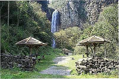 CACHOEIRA-FOTO:DARLAN CORRAL  - VILA MARIA - RS