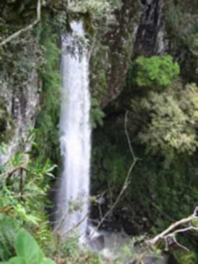 CASCATA DAS BRUXAS, POR SUELEM GABOARDI - VILA MARIA - RS