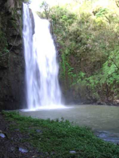 CASCATA DO PORONGO.  POR SUELEM GABOARDI - VILA MARIA - RS