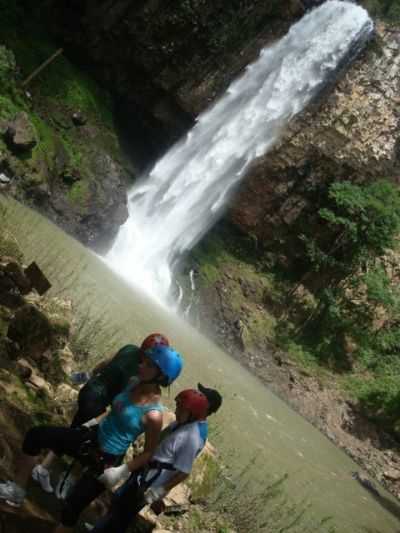 ESPORTES DE AVENTURA NA CASCATA DO MARING, POR SUELEM GABOARDI - VILA MARIA - RS