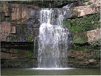 CACHOEIRA-FOTO:ALINEMURILLO  - VILA TURVO - RS