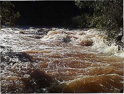 RIO TURVO-FOTO:ALINEMURILLO  - VILA TURVO - RS