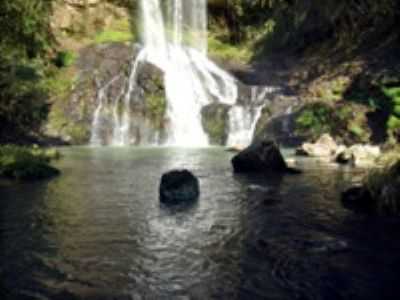 CASCATA MARCELINO-DONIN, POR ALCEU DONIN - VISTA ALEGRE DO PRATA - RS