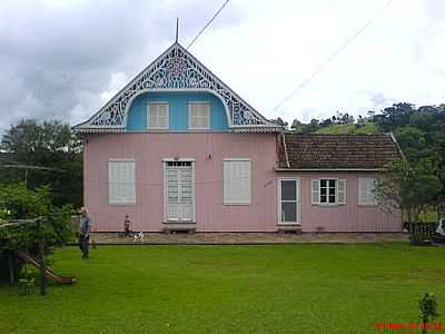 CASA ITALIANA-POR GUSTAVO PELUSO - VISTA ALEGRE DO PRATA - RS