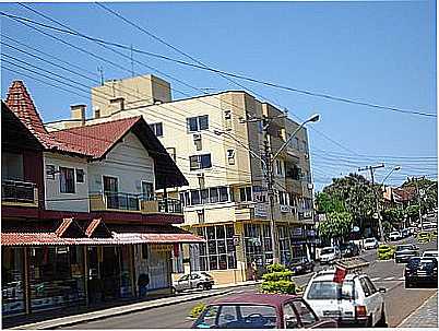 AVENIDA-FOTO:SERGIO LUIZ ZAMPIERI  - GUAS FRIAS - SC