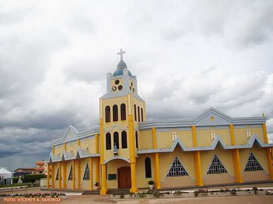 MATRIZ DE N.S.APARECIDA-FOTO:VICENTE A. QUEIROZ - LUS EDUARDO MAGALHES - BA