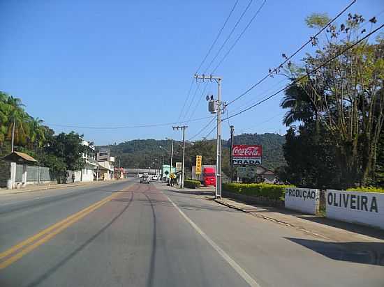 PONTE NA BR-470 EM APINA-SC-FOTO:ELIAS COELHO - APINA - SC