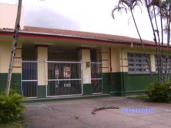 ESCOLA, POR ROSA MARIA - ARAQUARI - SC