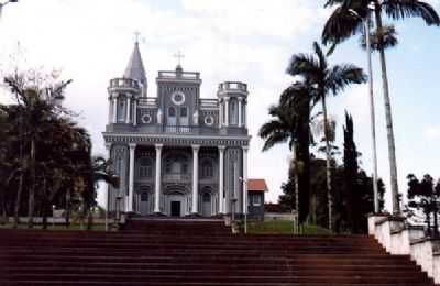 IGREJA MATRIZ SANTO AMBRSIO, POR CEZAR - ASCURRA - SC