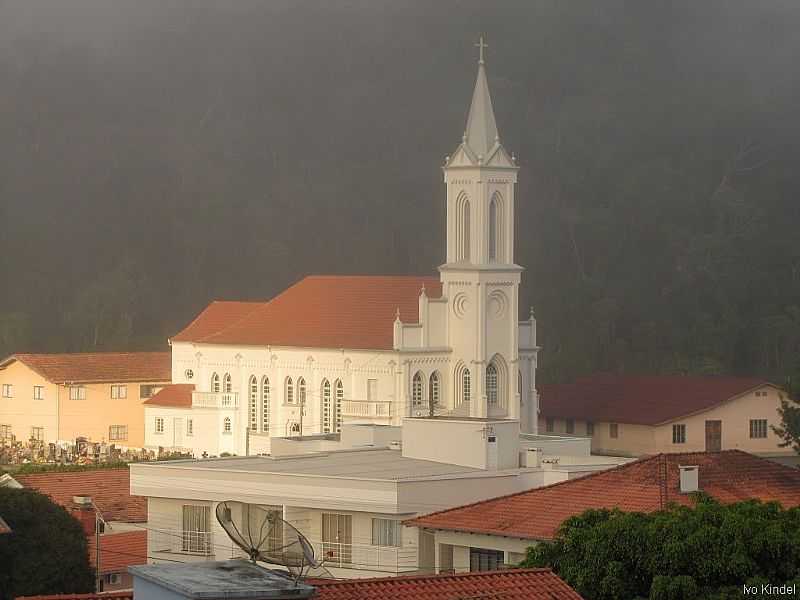 IGREJA MATRIZ DE AURORA - SC - FOTO IVO KINDEL - AURORA - SC