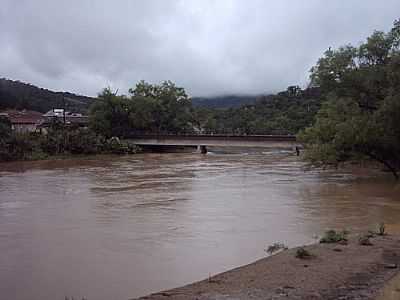 RIO ITAJA AU-FOTO:EDISON KRGER  - AURORA - SC