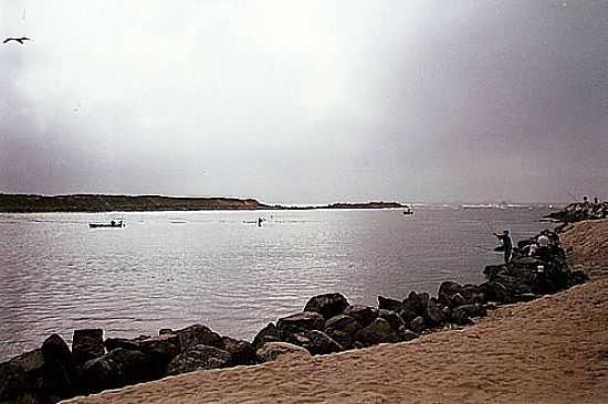 BOCA DA BARRA EM BALNERIO BARRA DO SUL-FOTO:SAFFIS - BALNERIO BARRA DO SUL - SC