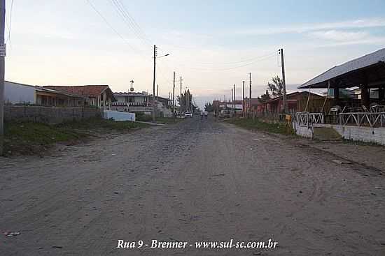 RUA 09 EM BALNERIO GAIVOTA-SC-FOTO:BRENNER W. C. - BALNERIO GAIVOTA - SC