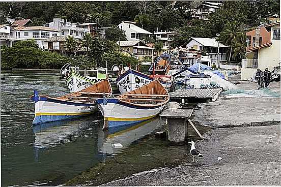 BARRA DA LAGOA-SC-ANCORADOURO-FOTO:VIAJAMOS.COM.BR - BARRA DA LAGOA - SC