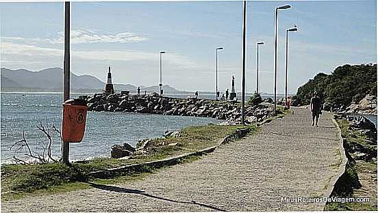 BARRA DA LAGOA-SC-MOLHE DA BARRA-FOTO:MEUSROTEIROSDEVIAGEM. - BARRA DA LAGOA - SC