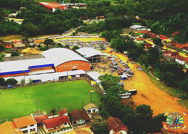 FESTA DAS TRADIES - FOTO PREFEITURA MUNICIPAL DE BENEDITO NOVO - SC - BENEDITO NOVO - SC