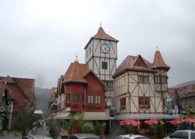 COMPLEXO COMERCIAL OKTOBERFEST - BLUMENAU SC, POR EDEMAR CARLOS HEBLING - BLUMENAU - SC