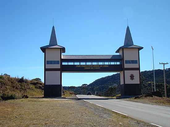 PRTICO DA CIDADE DE BOM JARDIM DA SERRA-SC-FOTO:PCRAPAKI-TRAMANDA-R - BOM JARDIM DA SERRA - SC