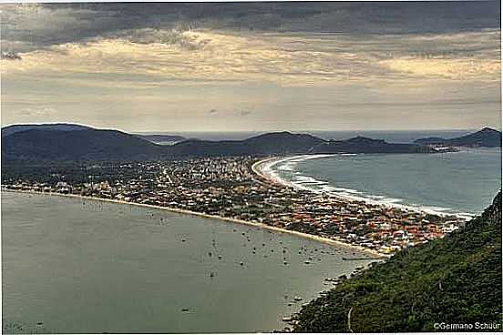 ENSEADA DE ZIMBROS E PRAIA DE MARISCAL EM BOMBINHAS-SC-FOTO:GERMANO SCHR - BOMBINHAS - SC