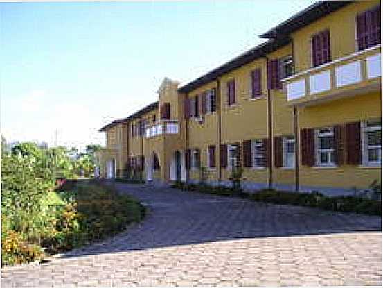 CASA DAS IRMS DO INSTITUTO SERVIAN EM BRAO DO NORTE-FOTO:CARLINHOS ELETRNICA - BRAO DO NORTE - SC