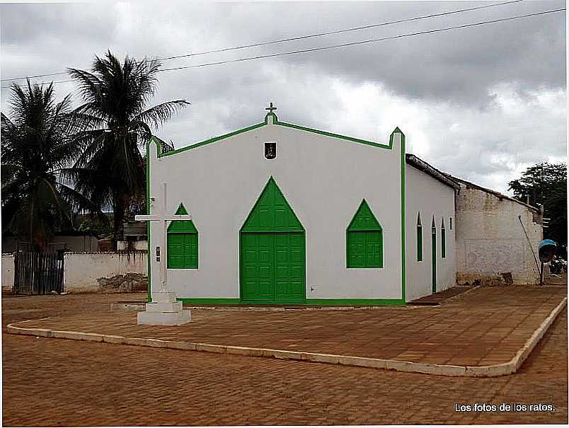 MIRANGABA-BA-IGREJA NO POVOADO CANABRAVA-FOTO:LOSFOTOSDERATONUGUAU - MIRANGABA - BA